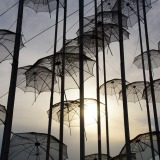 Regenschirme_Giorgos-Zogolopoulos_Schirmskulptur